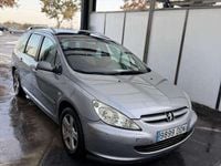 Usado Peugeot 307 110 CV (80 kW) 2004 Gris Utilitario