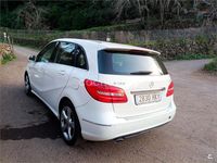 Usado Mercedes B180 109 CV (80 kW) 2012 Blanco Monovolumen