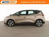 Usado Renault Scénic Zen 132 CV (97 kW) 2017 Amarillo Monovolumen