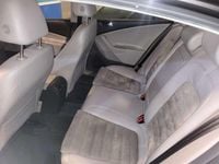 Usado VW Passat Highline 140 CV (102 kW) 2007 Marrón Berlina