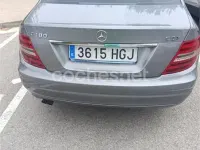 Usado Mercedes C180 120 CV (88 kW) 2011 Gris / plata Berlina