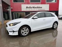 Usado Kia Ceed 101 CV (74 kW) 2022 Blanco Utilitario