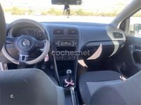 Usado VW Polo Advance 75 CV (55 kW) 2012 Blanco Berlina