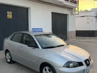 Usado Seat Cordoba Stylance 75 CV (55 kW) 2005 Gris / plata Berlina