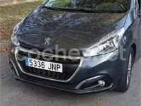 Usado Peugeot 208 Allure 100 CV (73 kW) 2016 Negro Utilitario