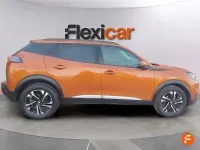 Usado Peugeot 2008 Active 110 CV (80 kW) 2021 Naranja SUV