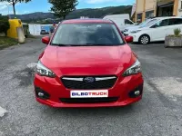 Usado Subaru Impreza 140 CV (102 kW) 2019 Rojo Berlina
