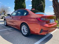 Usado BMW 318 150 CV (110 kW) 2019 Naranja Berlina
