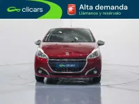 Usado Peugeot 208 Allure 82 CV (60 kW) 2018 Rojo Utilitario