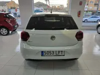 Usado VW Polo Sportline 116 CV (85 kW) 2020 Blanco Utilitario
