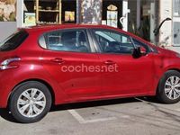 Usado Peugeot 208 Active 82 CV (60 kW) 2014 Rojo Utilitario