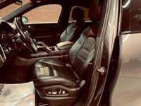 Usado Porsche Cayenne 340 CV (250 kW) 2019 Gris / plata SUV