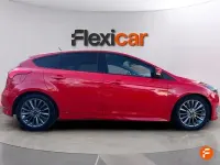 Usado Ford Focus ST-Line 125 CV (91 kW) 2018 Rojo