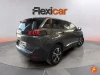 Usado Peugeot 5008 Allure 130 CV (95 kW) 2024 Gris SUV