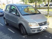 Usado Fiat Idea Dynamic 95 CV (69 kW) 2005 Gris / plata Monovolumen