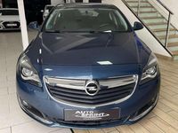 Usado Opel Insignia Selective 120 CV (88 kW) 2016 Azul Berlina