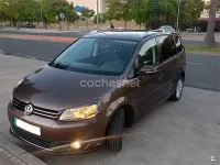 Usado VW Touran Advance 140 CV (102 kW) 2011 Marrón Monovolumen