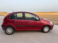 Usado Citroën C3 Furio 61 CV (44 kW) 2009 Granate Berlina