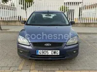 Usado Ford Focus Trend 115 CV (84 kW) 2006 Azul Berlina