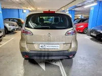 Usado Renault Scénic LIMITED 115 CV (84 kW) 2015 Beige Monovolumen
