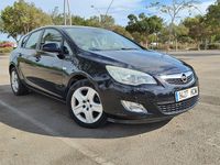 Usado Opel Astra Selective 110 CV (80 kW) 2011 Negro Berlina