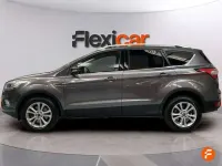Usado Ford Kuga Trend+ 150 CV (110 kW) 2018 Gris SUV