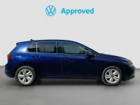 Usado VW Golf VIII Life 110 CV (80 kW) 2021 Azul
