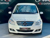 Usado Mercedes B180 109 CV (80 kW) 2013 Blanco Monovolumen