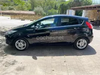 Usado Ford Fiesta Titanium 95 CV (69 kW) 2013 Negro Berlina