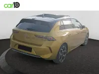 Usado Opel Astra Ultimate 181 CV (133 kW) 2022 Amarillo Utilitario