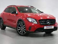 Usado Mercedes GLA180 122 CV (89 kW) 2018 Rojo SUV