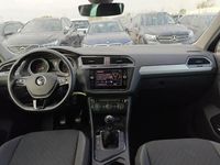 Usado VW Tiguan Edition 131 CV (96 kW) 2020 Gris SUV