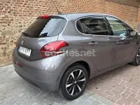 Occasion Peugeot 208 Signature Sky 110 ch (80 kW) 2018 Gris Citadine