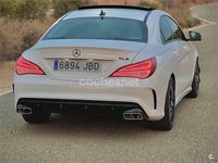 Usado Mercedes CLA180 AMG line 122 CV (89 kW) 2015 Blanco Berlina