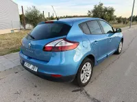 Usado Renault Mégane III GT 115 CV (84 kW) 2015 Azul Berlina