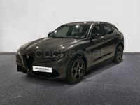 Usado Alfa Romeo Stelvio Sprint 160 CV (117 kW) 2023 Gris / plata SUV