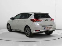 Używany Toyota Auris Hybrid Advance 136 KM (100 kW) 2016 Biały Hatchback