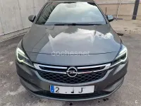 Usado Opel Astra Excellence 110 CV (80 kW) 2017 Gris / plata Berlina