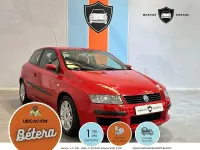 Usado Fiat Stilo Dynamic 103 CV (75 kW) 2002 Rojo Utilitario