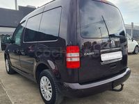 Usado VW Caddy Comfortline 102 CV (75 kW) 2013 Violeta / lila Monovolumen