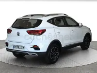 Usado MG ZS Luxury 111 CV (81 kW) 2022 Blanco SUV
