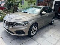 Usado Fiat Tipo Easy 120 HP (88 kW) 2018 Bege Sedan