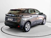 Usado Peugeot 3008 Active 132 CV (97 kW) 2022 Gris SUV