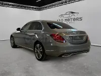 Usado Mercedes C220 170 CV (125 kW) 2014 Gris / plata Berlina