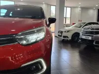 Usado Renault Captur Zen 90 CV (66 kW) 2019 Rojo SUV