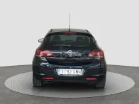 Usado Opel Astra Cosmo 160 CV (117 kW) 2010 Negro Berlina