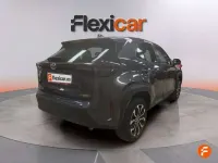 Usado Toyota Yaris Cross Active 116 CV (85 kW) 2022 Gris SUV