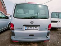 Usado VW Caravelle Comfortline 114 CV (83 kW) 2015 Gris Monovolumen