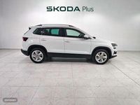 Usado Skoda Karoq Selection 150 CV (110 kW) 2025 Blanco SUV