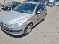 Usado Peugeot 206 70 CV (51 kW) 2005 Gris / plata Berlina